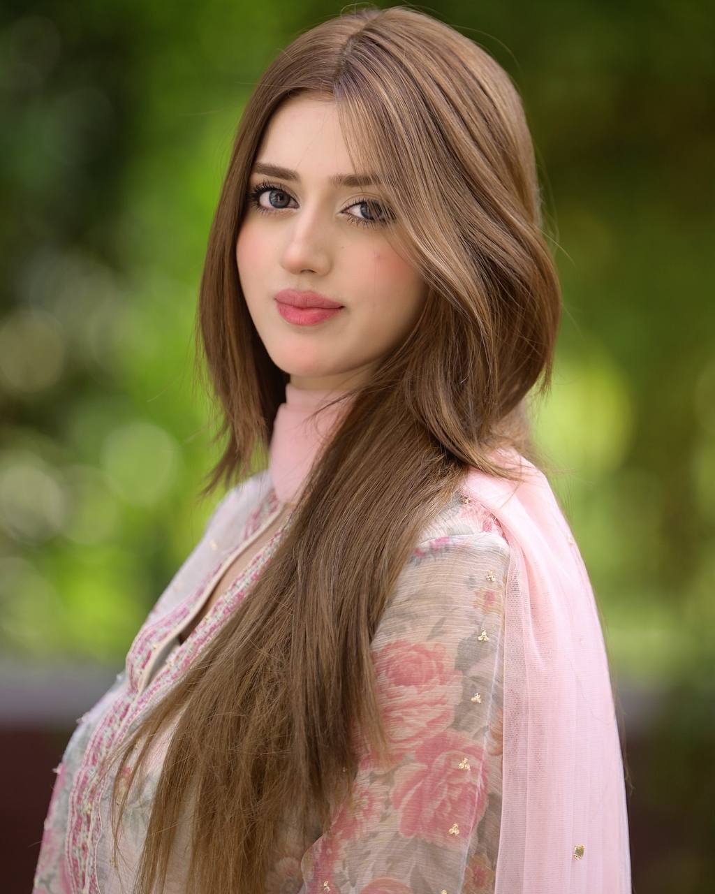 "Elegant Pastel Bloom – Traditional Grace with a Modern Touch"