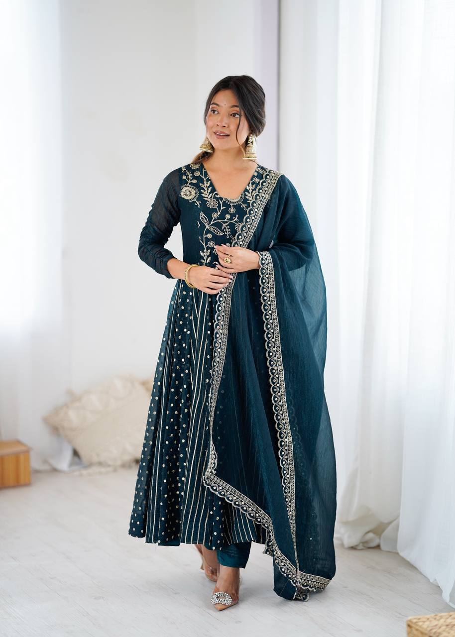 Anarkali Elegance: The Mint Reverie