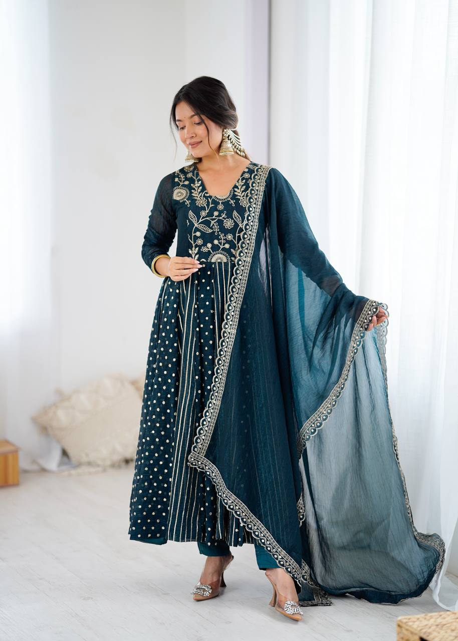 Anarkali Elegance: The Mint Reverie