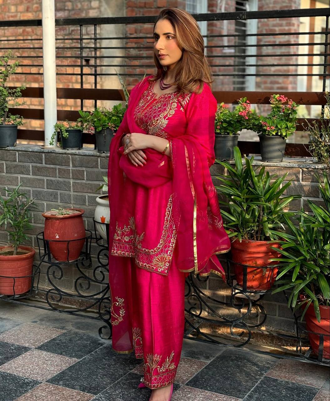 Enchanted Allure: Stunning Pink Salwar Suit for Sophisticated Women