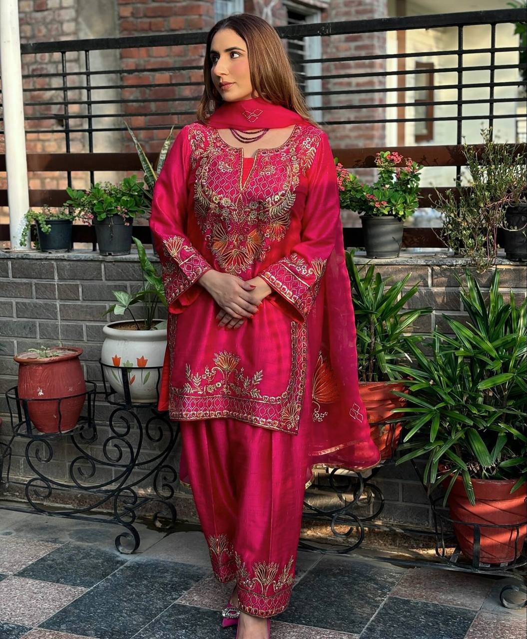 Enchanted Allure: Stunning Pink Salwar Suit for Sophisticated Women