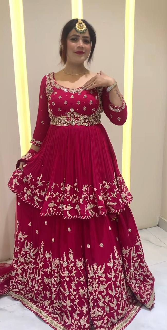 Scarlet Splendor: Embrace the Essence of Traditional Glamour