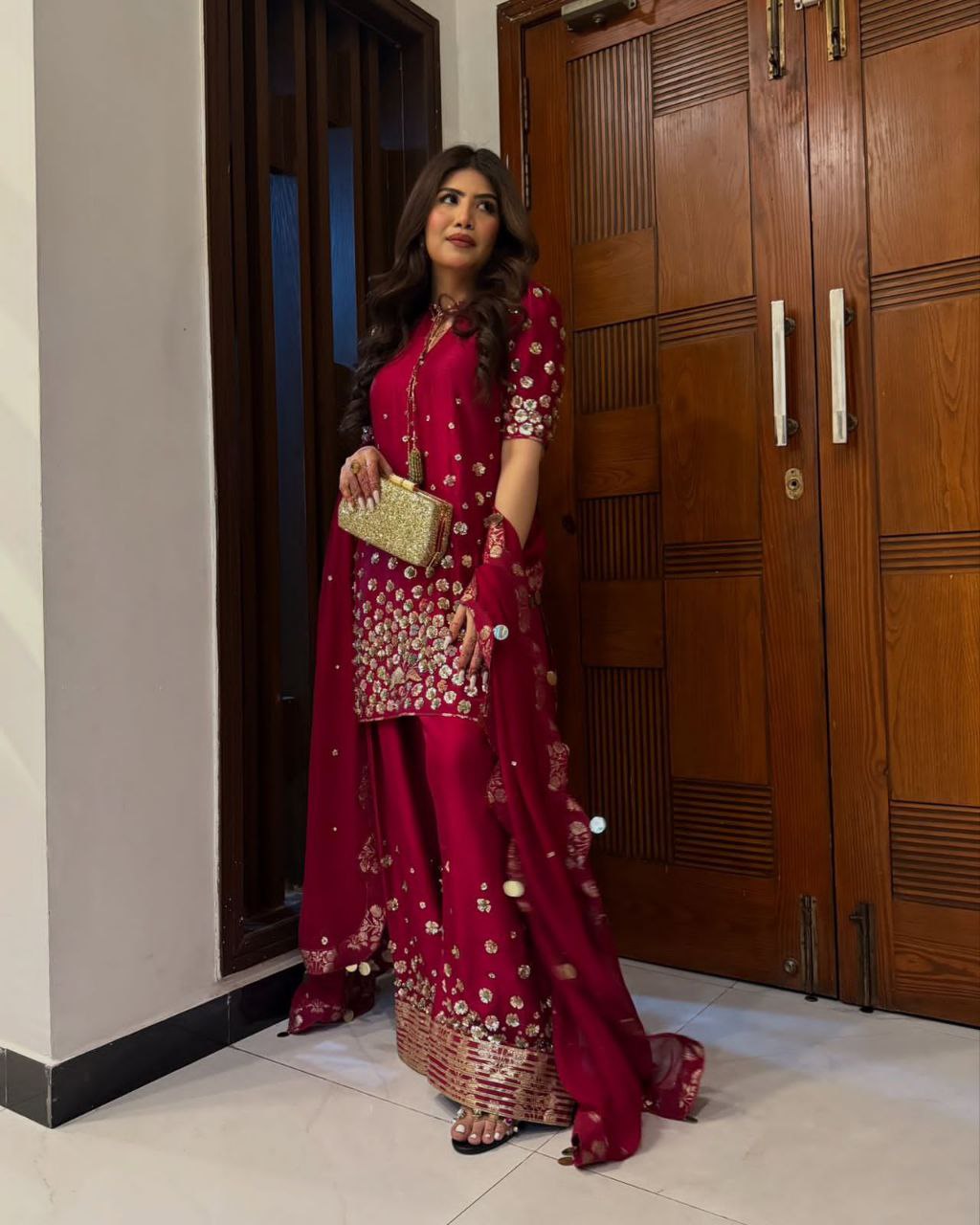 Maroon Elegance: Exquisite Embroidered Suit for Timeless Sophistication