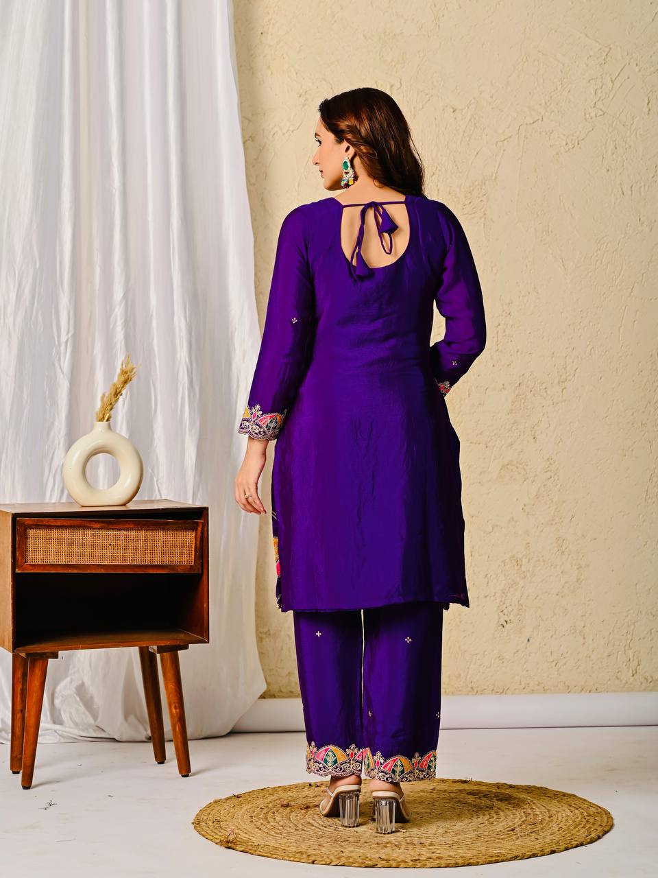 Regal Elegance: Exquisite Purple Pakistani Suit for Timeless Grace