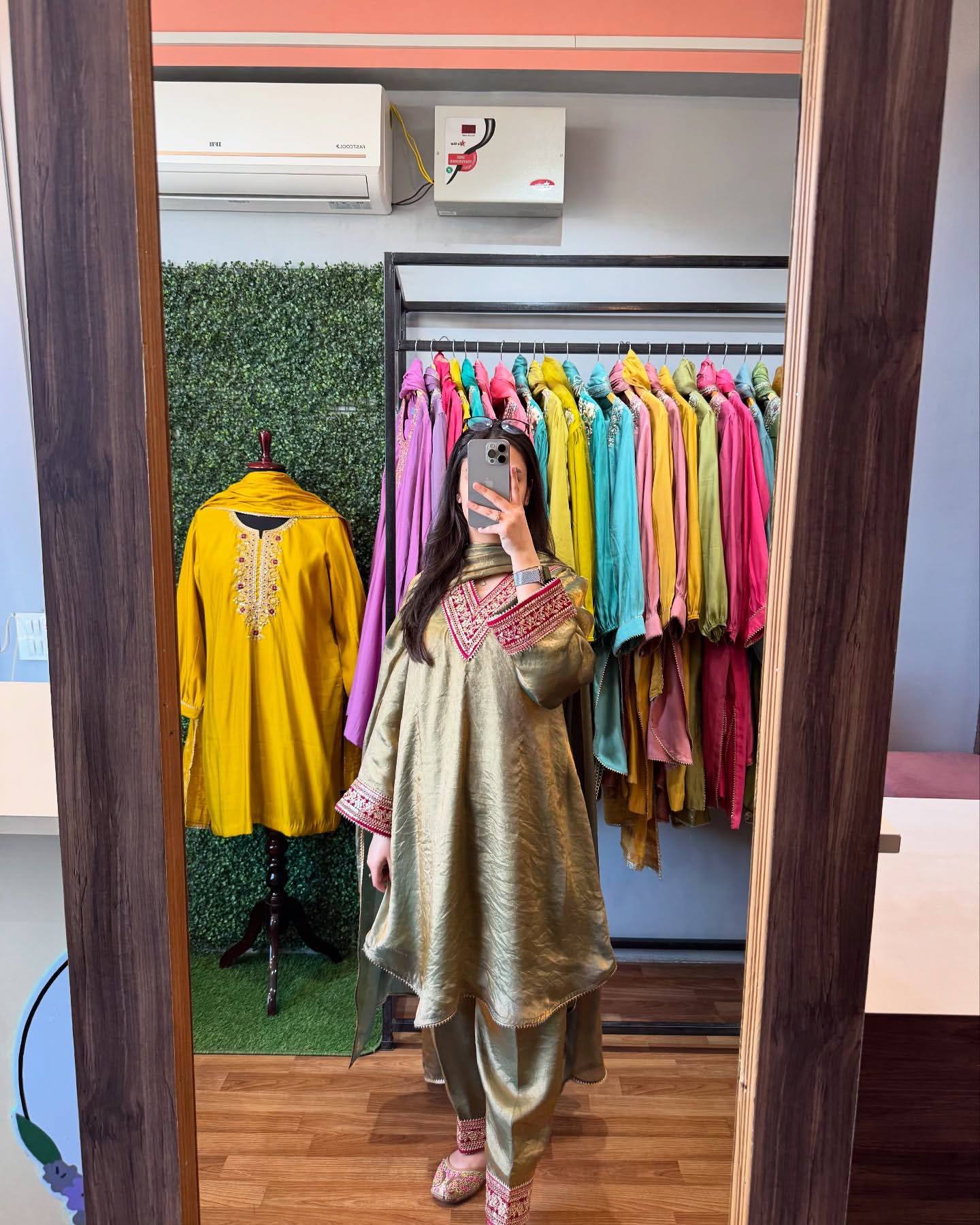 Reflective Elegance: The Selfie Experience